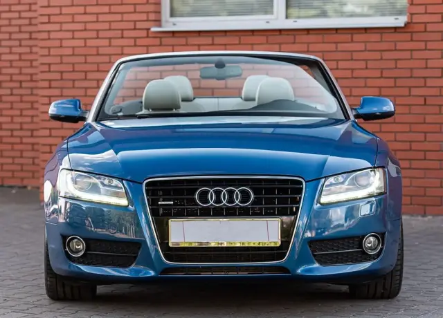 AUDI A5 Cabrio 3.2 FSI quattro S tronic