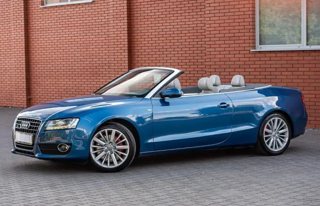 AUDI A5 Cabrio 3.2 FSI quattro S tronic