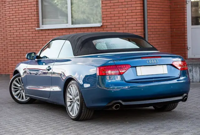 AUDI A5 Cabrio 3.2 FSI quattro S tronic
