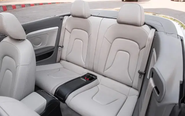 AUDI A5 Cabrio 3.2 FSI quattro S tronic