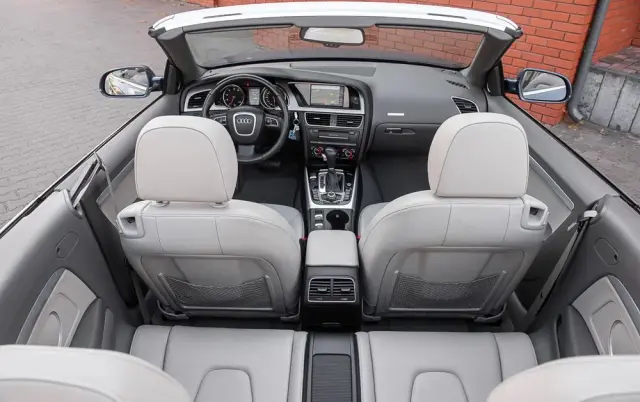 AUDI A5 Cabrio 3.2 FSI quattro S tronic