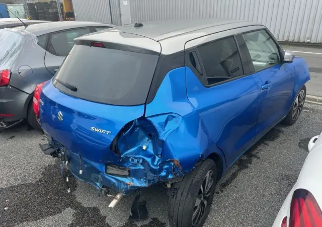 SUZUKI Swift 