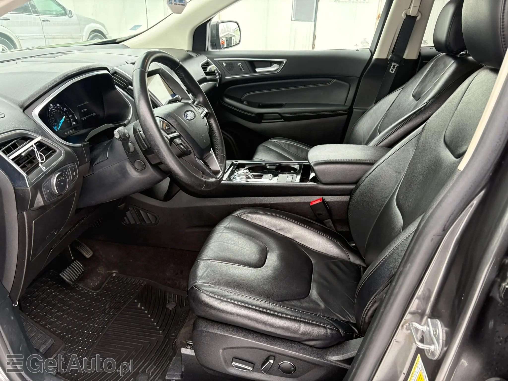 FORD Edge Titanium Aut.