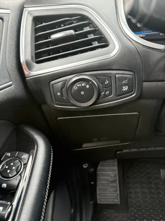 FORD Edge Titanium Aut.