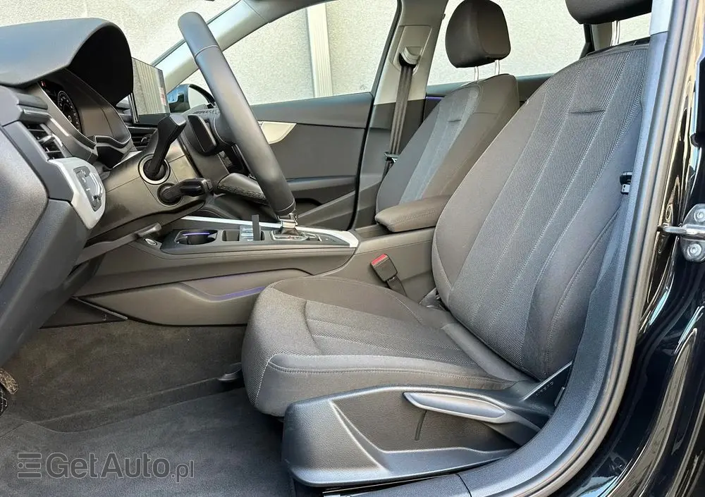 AUDI A4 Avant 35 TDI mHEV Advanced S tronic