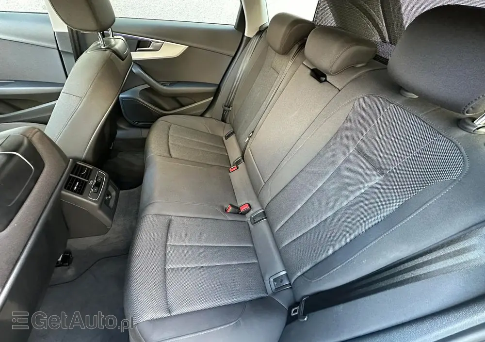 AUDI A4 Avant 35 TDI mHEV Advanced S tronic