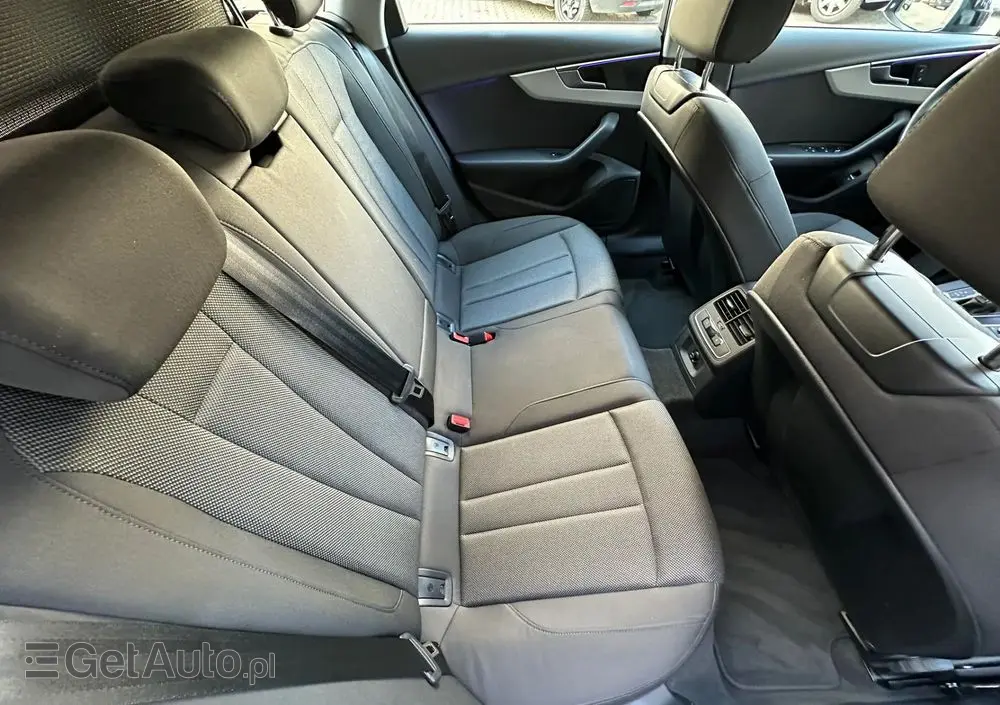 AUDI A4 Avant 35 TDI mHEV Advanced S tronic