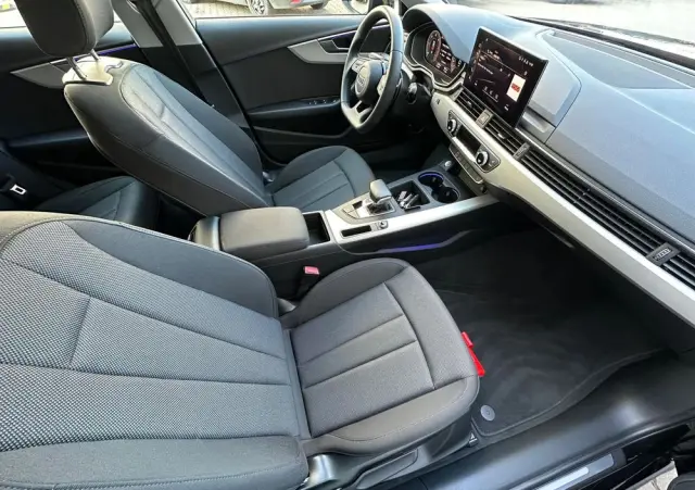 AUDI A4 Avant 35 TDI mHEV Advanced S tronic