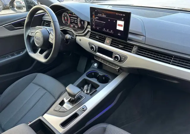 AUDI A4 Avant 35 TDI mHEV Advanced S tronic