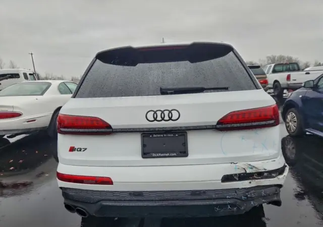 AUDI SQ7 