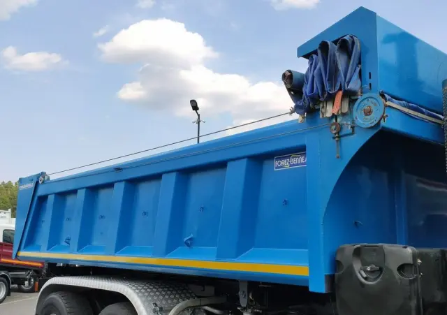 IVECO Trakker 360 EEV Manual 6x4 Wywrot 3-stronny Hydroburta Bok i Tył 