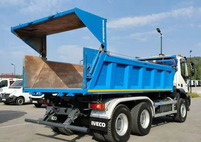 IVECO Trakker 360 EEV Manual 6x4 Wywrot 3-stronny Hydroburta Bok i Tył 