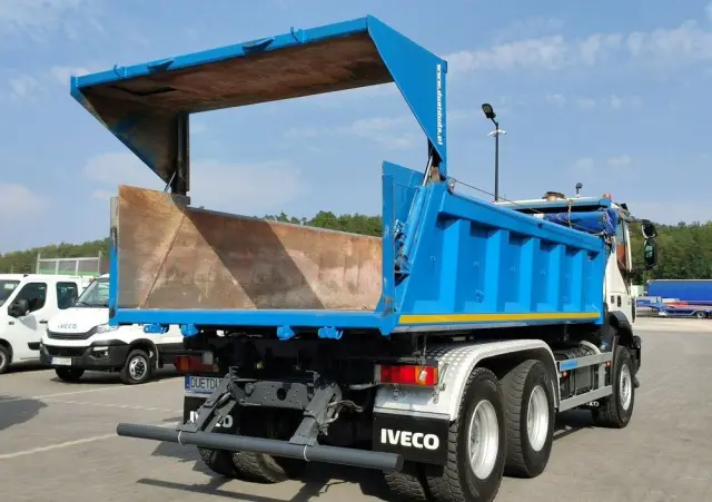 IVECO Trakker 360 EEV Manual 6x4 Wywrot 3-stronny Hydroburta Bok i Tył 