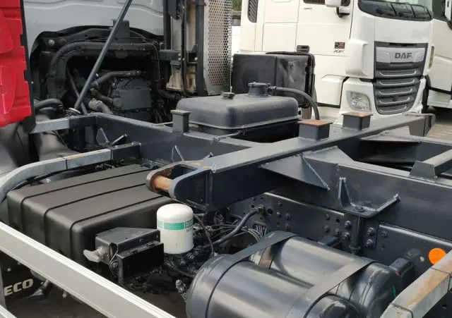 IVECO Trakker 360 EEV Manual 6x4 Wywrot 3-stronny Hydroburta Bok i Tył 