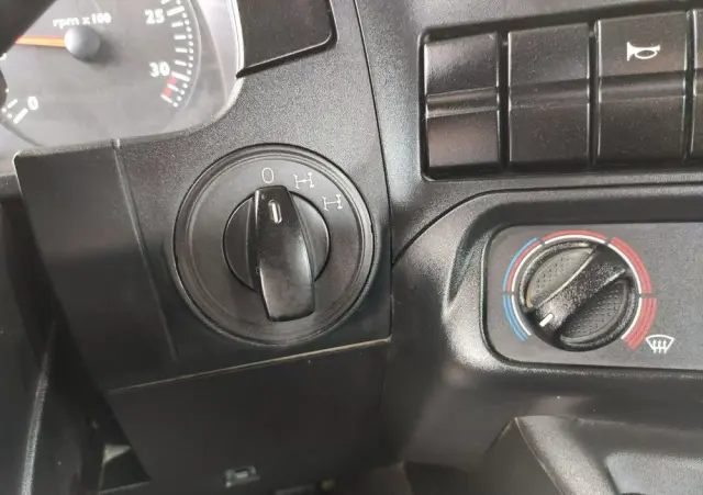 IVECO Trakker 360 EEV Manual 6x4 Wywrot 3-stronny Hydroburta Bok i Tył 