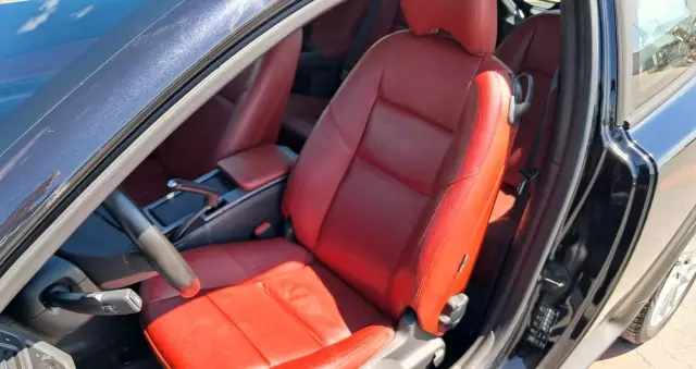 VOLVO C30 1.6 Momentum