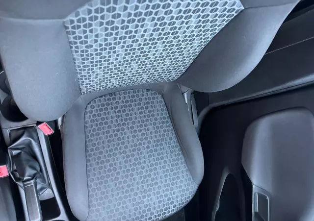 OPEL Corsa 1.2 16V Color Edition