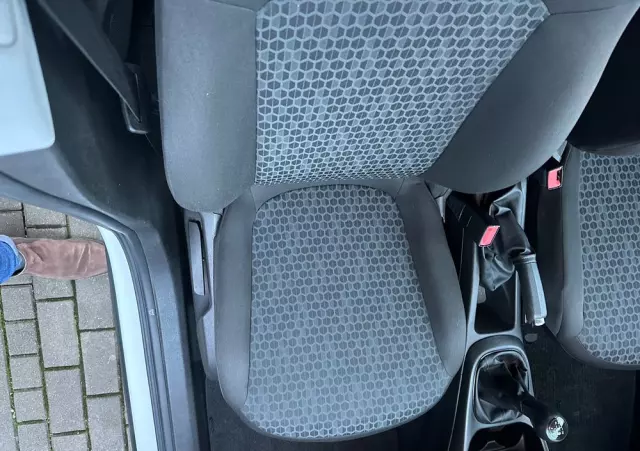 OPEL Corsa 1.2 16V Color Edition