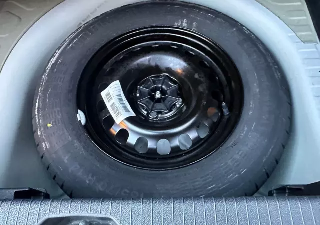 OPEL Corsa 1.2 16V Color Edition