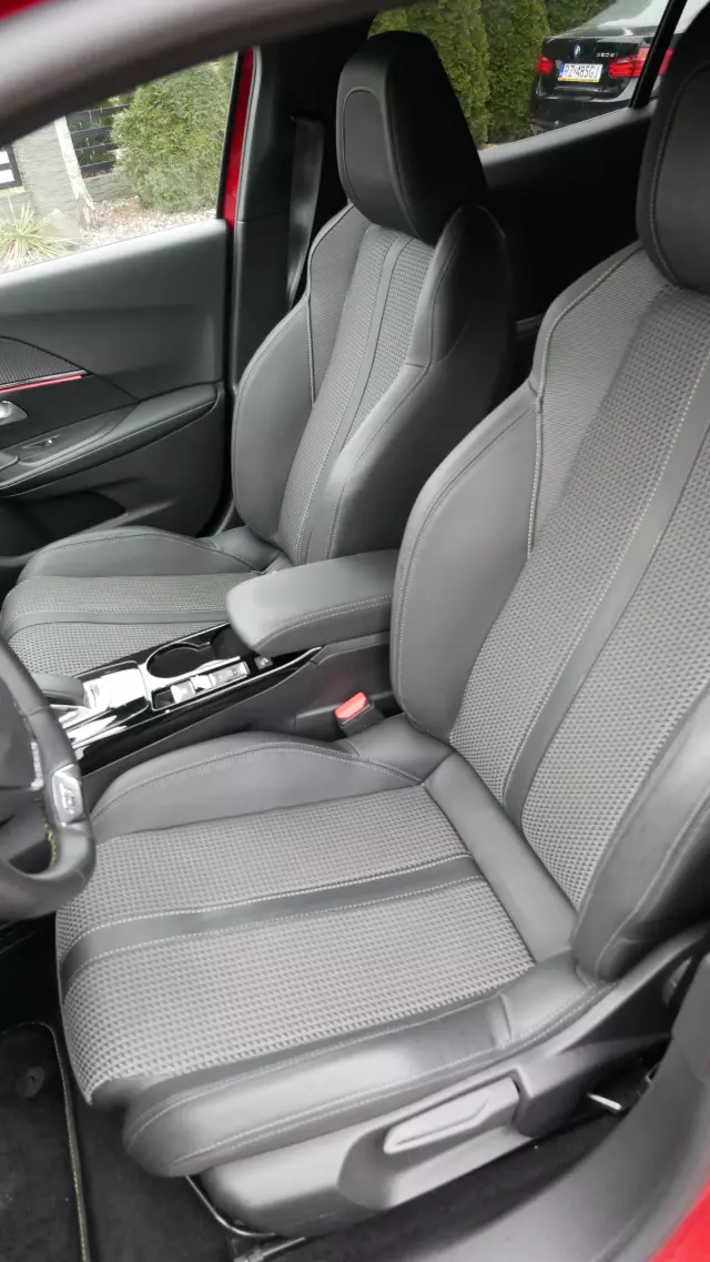 PEUGEOT 2008 GT Pack