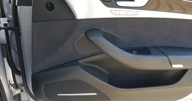 AUDI A8 4.2 TDI clean diesel Quattro