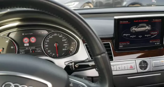 AUDI A8 4.2 TDI clean diesel Quattro