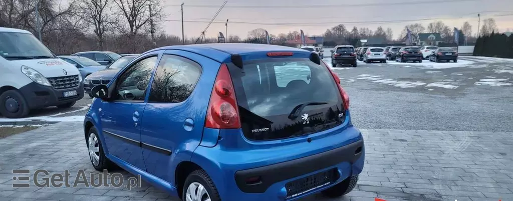 PEUGEOT 107 