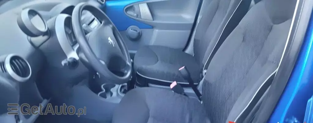 PEUGEOT 107 