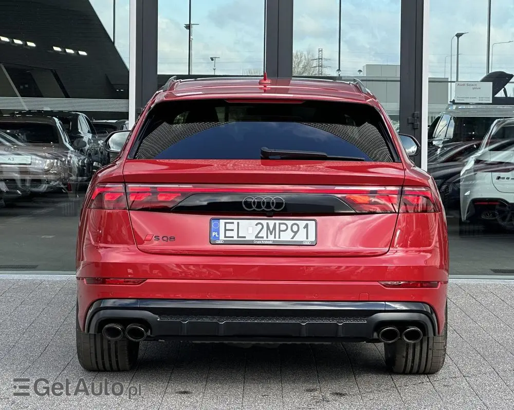 AUDI SQ8 