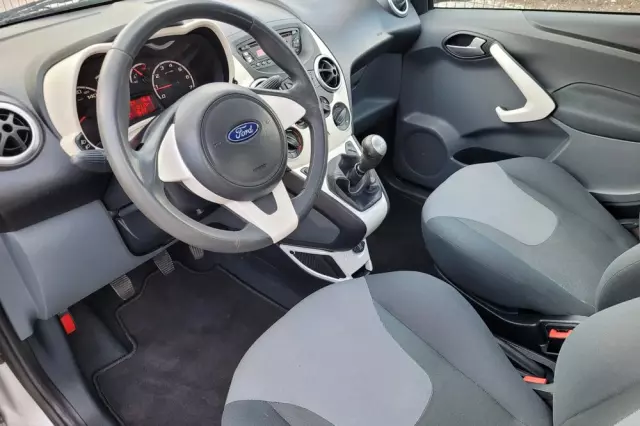 FORD KA 1.2 Titanium