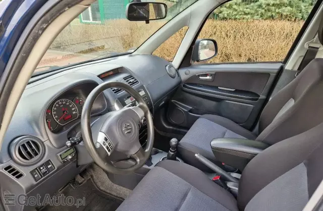SUZUKI SX4 