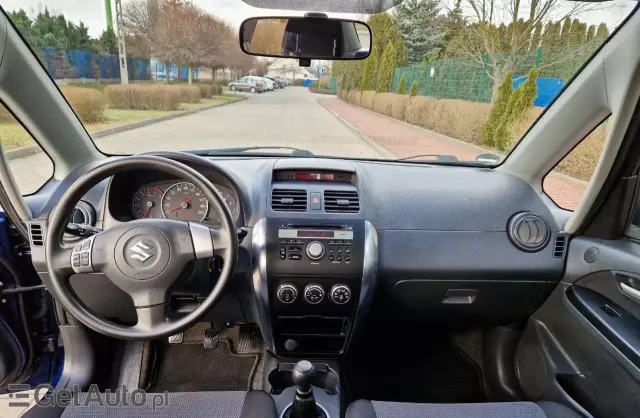 SUZUKI SX4 