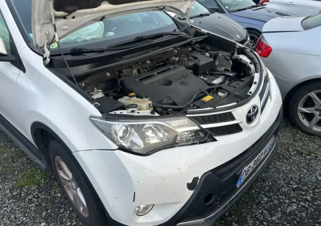 TOYOTA RAV4 