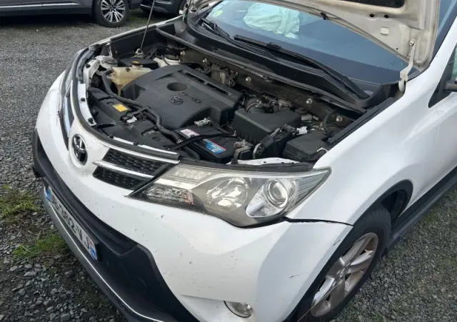 TOYOTA RAV4 