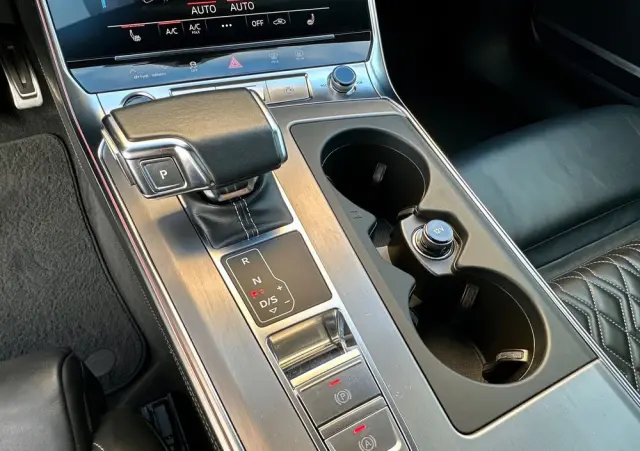 AUDI A6 Avant 55 TFSI e PHEV Quattro S Line S tronic