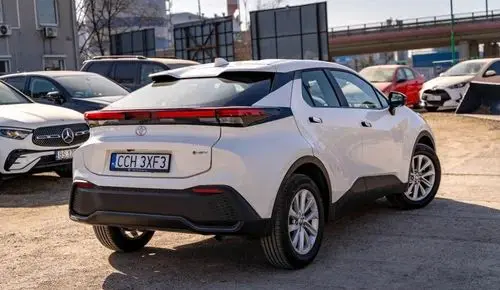 TOYOTA C-HR 