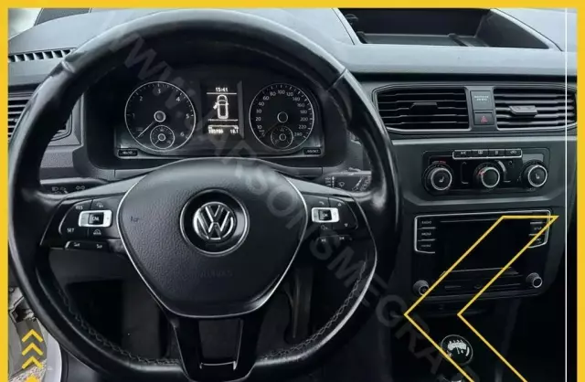 VOLKSWAGEN Caddy California 