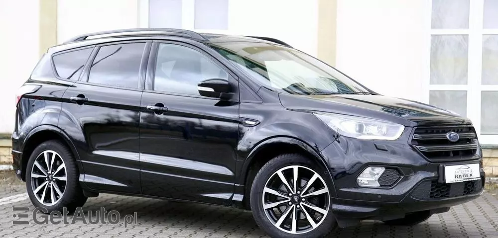 FORD Kuga 1.5 EcoBoost 2x4 Titanium