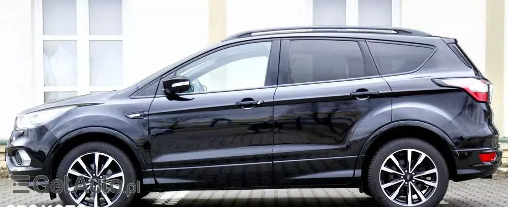 FORD Kuga 1.5 EcoBoost 2x4 Titanium