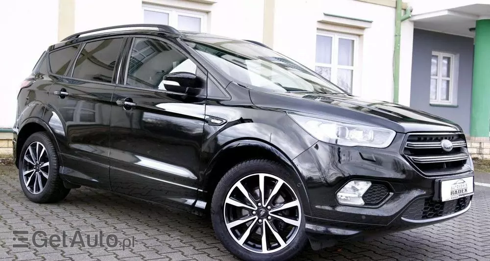FORD Kuga 1.5 EcoBoost 2x4 Titanium