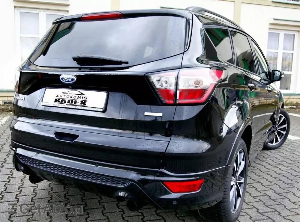 FORD Kuga 1.5 EcoBoost 2x4 Titanium