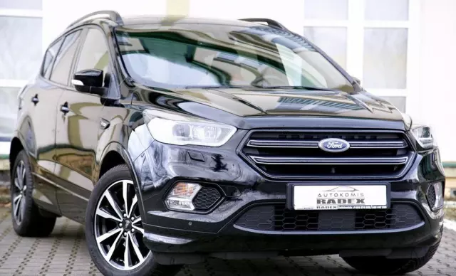 FORD Kuga 1.5 EcoBoost 2x4 Titanium