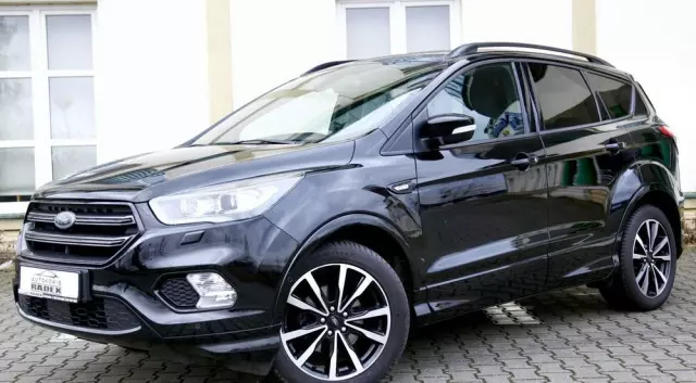 FORD Kuga 1.5 EcoBoost 2x4 Titanium