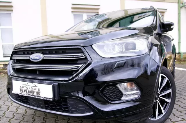 FORD Kuga 1.5 EcoBoost 2x4 Titanium