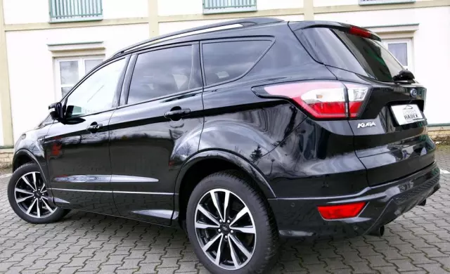 FORD Kuga 1.5 EcoBoost 2x4 Titanium