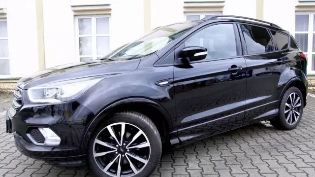 FORD Kuga 1.5 EcoBoost 2x4 Titanium