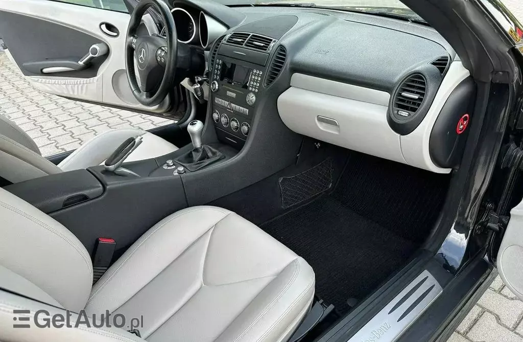 MERCEDES-BENZ SLK 