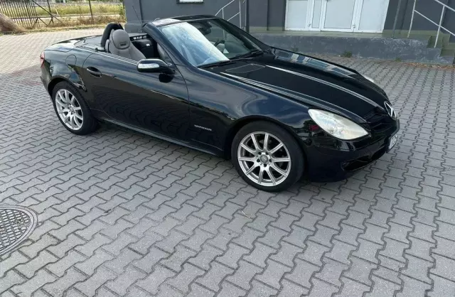 MERCEDES-BENZ SLK 