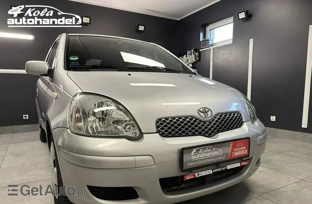 TOYOTA Yaris 