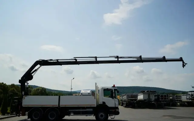 SCANIA P360 / 6X4 / SKRZYNIOWY 4.85 + HDS HIAB 211 E-6 HIDUO / UDŹWIG 7100KG / MAX WYSÓW 16.5 M / STEROWANIE RADIOWE 
